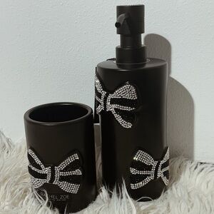 Rachel Zoe bow bathroom accessories